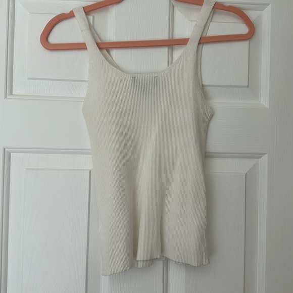 Express Sweater Tank - Picture 4 of 4
